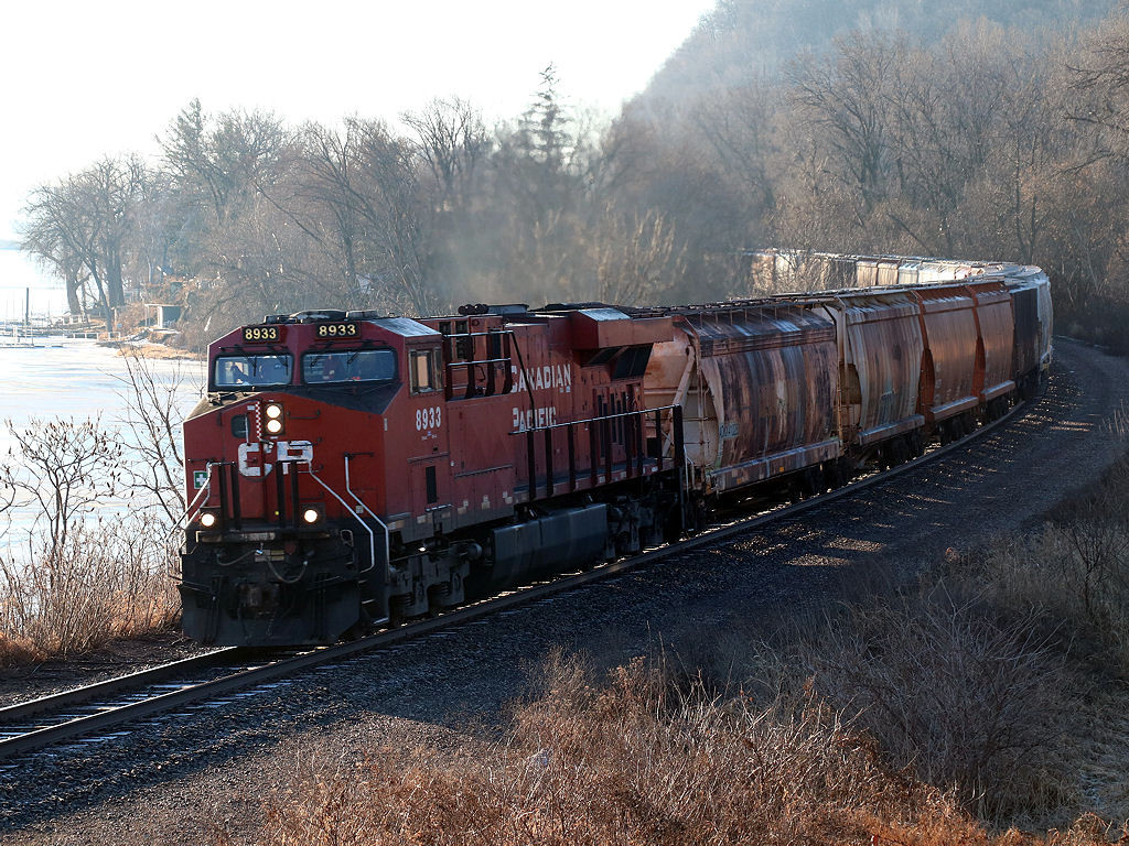 CP 8933